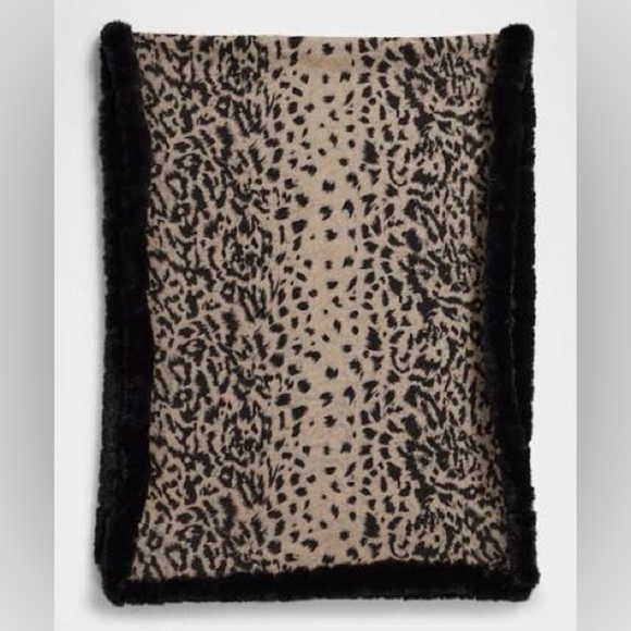La Fiorentina Reversible Animal-Print Wool-blend Wrap with Faux Fur